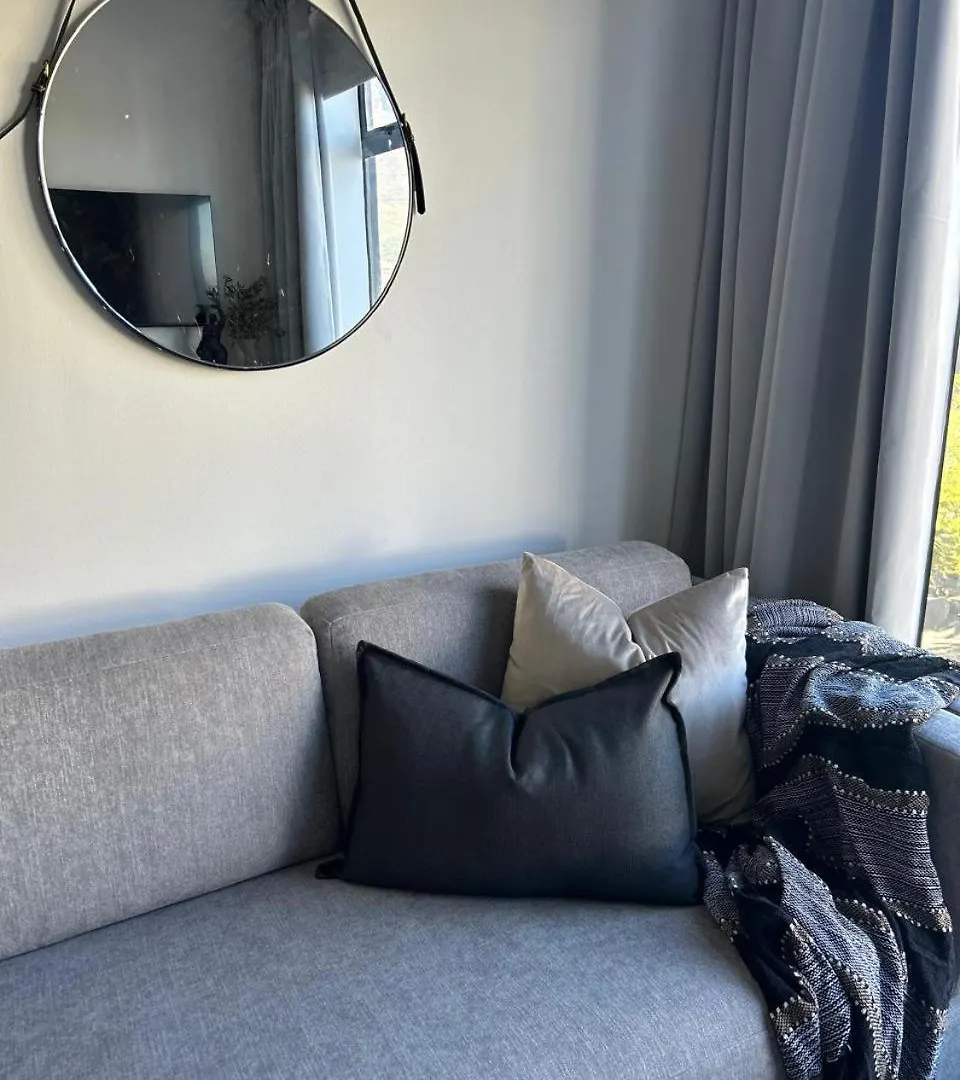 Apartamento Stylish Studio With City Views & Pool At Zeeland Pier Ciudad del Cabo